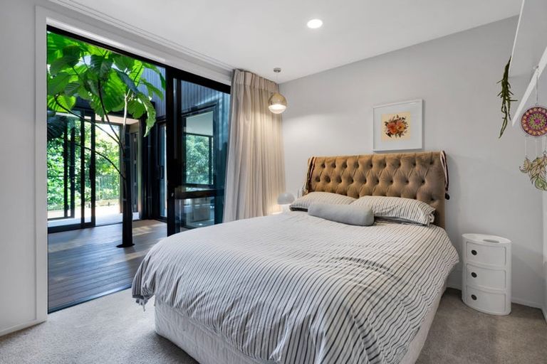 Photo of property in 12a Baring Terrace, Strandon, New Plymouth, 4312