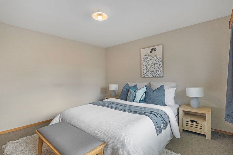 Photo of property in 12 Lomax Place, Islington, Christchurch, 8042