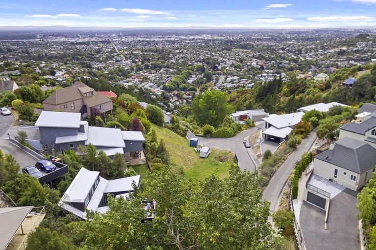 Photo of property in 27 Iles Lane, Cashmere, Christchurch, 8022