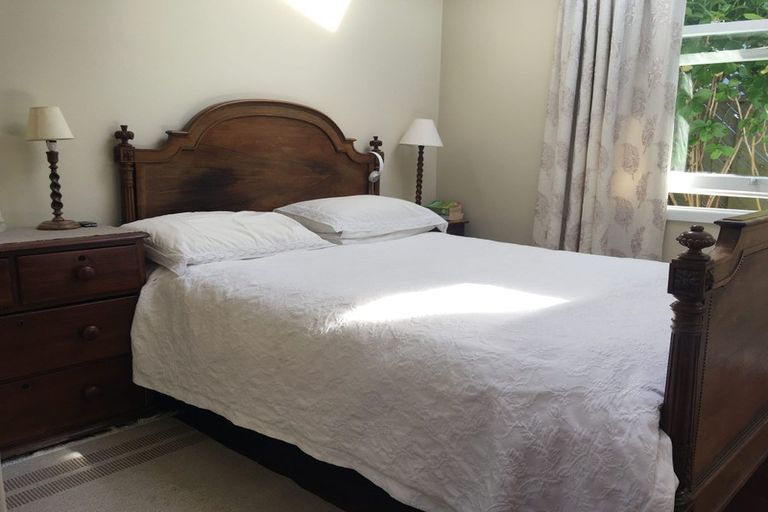 Photo of property in 35 Rimu Road, Kelburn, Wellington, 6012