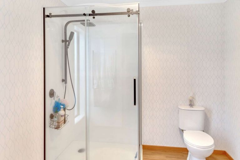 Photo of property in 5 Hereford Street, Riversdale, 9776