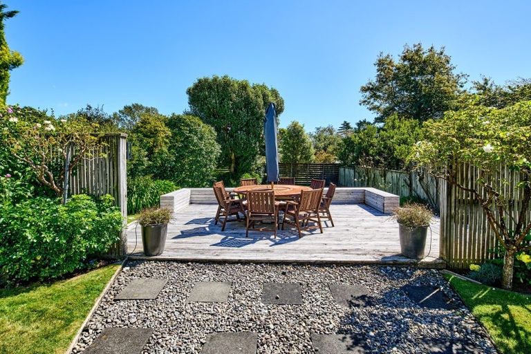 Photo of property in 5 Saint Francis Grove, Waterloo, Lower Hutt, 5011