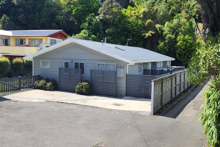 Photo of property in 2/80 Airlie Road, Plimmerton, Porirua, 5026