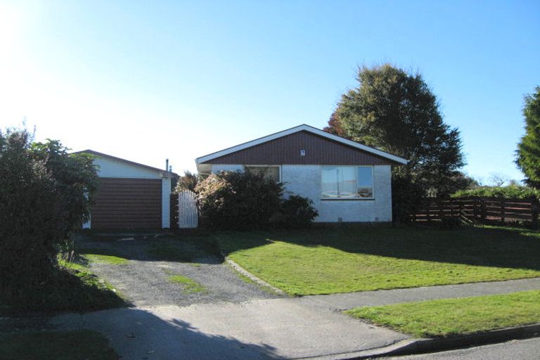 Photo of property in 50 Charles Upham Avenue, Hillmorton, Christchurch, 8025