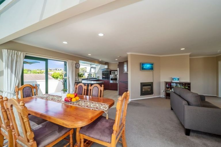 Photo of property in 50a Karina Road, Merrilands, New Plymouth, 4312