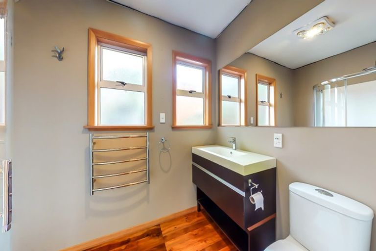 Photo of property in 3 Sinclair Street, Ebdentown, Upper Hutt, 5018