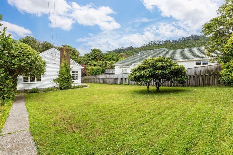 Photo of property in 67 Delhi Crescent, Khandallah, Wellington, 6035