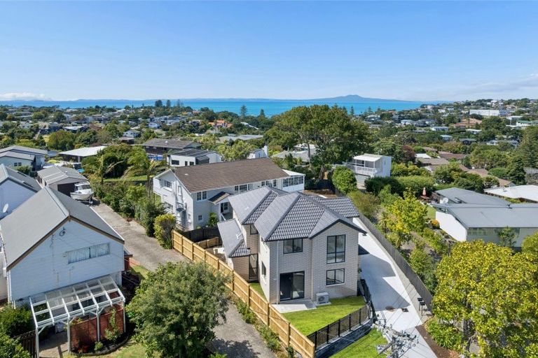 Photo of property in 24a Salem Place, Torbay, Auckland, 0630