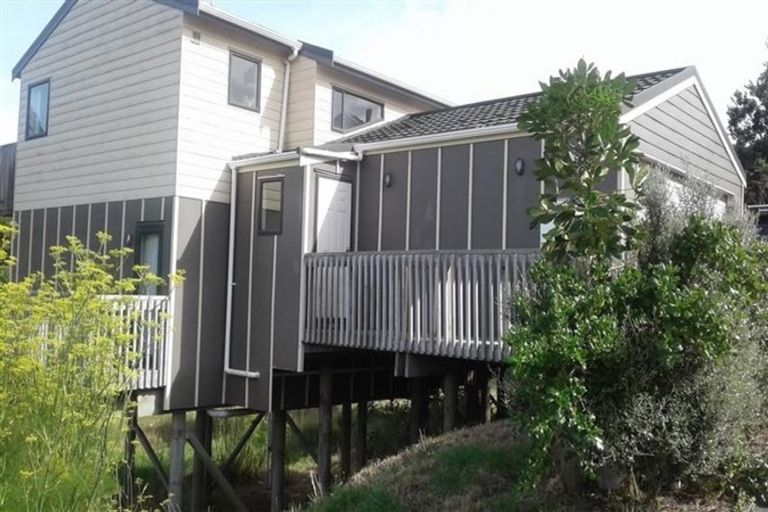 Photo of property in 40 Morere Street, Titahi Bay, Porirua, 5022