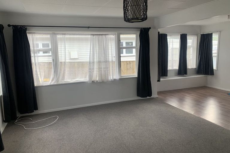 Photo of property in 34 Fraser Street, Wainuiomata, Lower Hutt, 5014