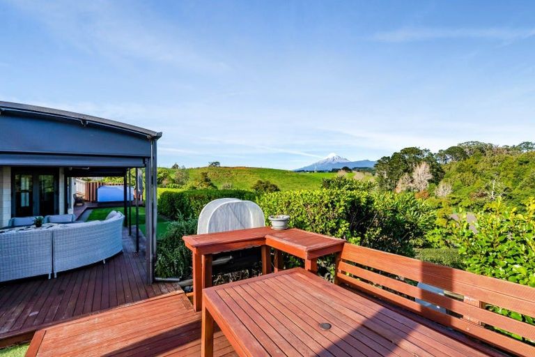 Photo of property in 40 Redwood Crescent, Hurdon, New Plymouth, 4310