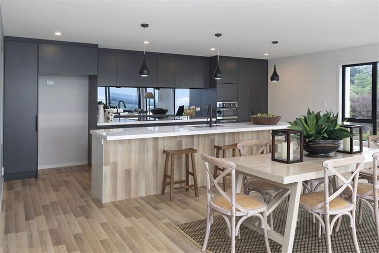 Photo of property in 11b Inverness Lane, Redcliffs, Christchurch, 8081