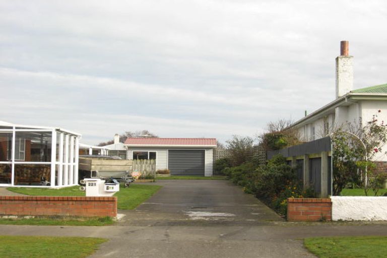 Photo of property in 219-221 Princes Street, Strathern, Invercargill, 9812