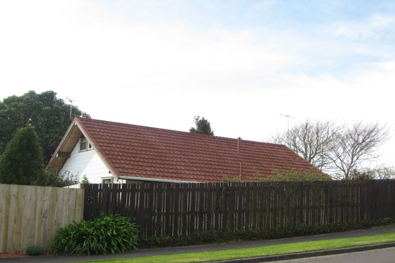 Photo of property in 14 Fairfax Terrace, Frankleigh Park, New Plymouth, 4310