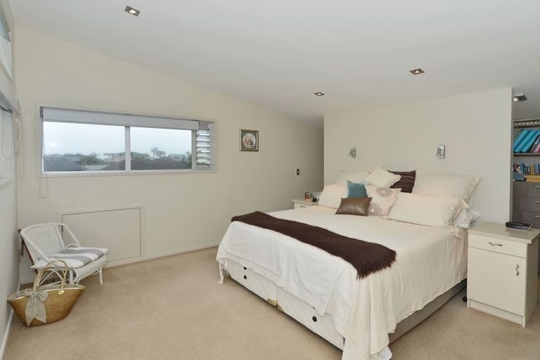 Photo of property in 27 Key West Drive, One Tree Point, 0118