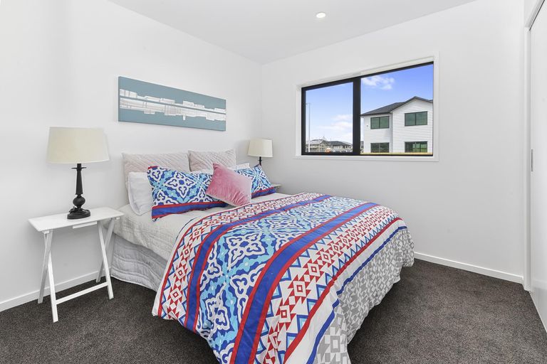 Photo of property in 24 Tawhiti Road, Pukekohe, 2120
