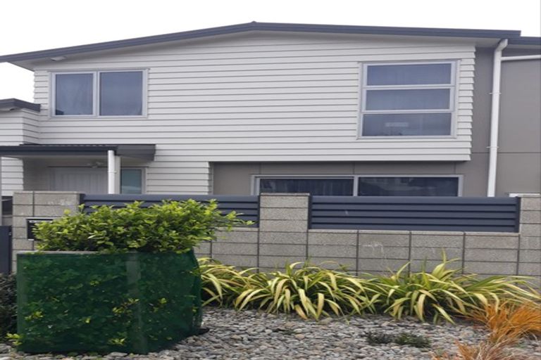 Photo of property in 2/113 Moorefield Road, Johnsonville, Wellington, 6037