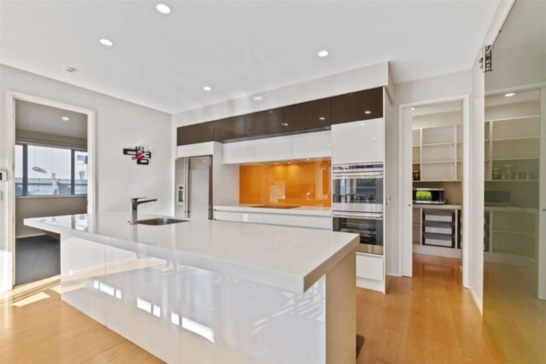 Photo of property in 148 Holly Road, St Albans, Christchurch, 8014