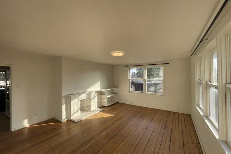 Photo of property in 53 Paul Crescent, Fairfield, Hamilton, 3214