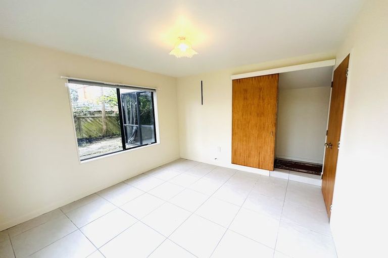 Photo of property in 1/12 Marau Crescent, Mission Bay, Auckland, 1071
