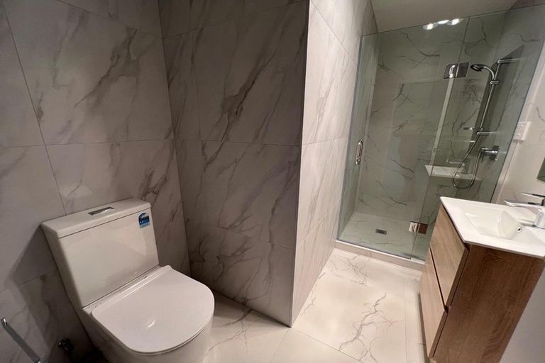 Photo of property in 3 Waihou Crescent, Albany Heights, Auckland, 0632