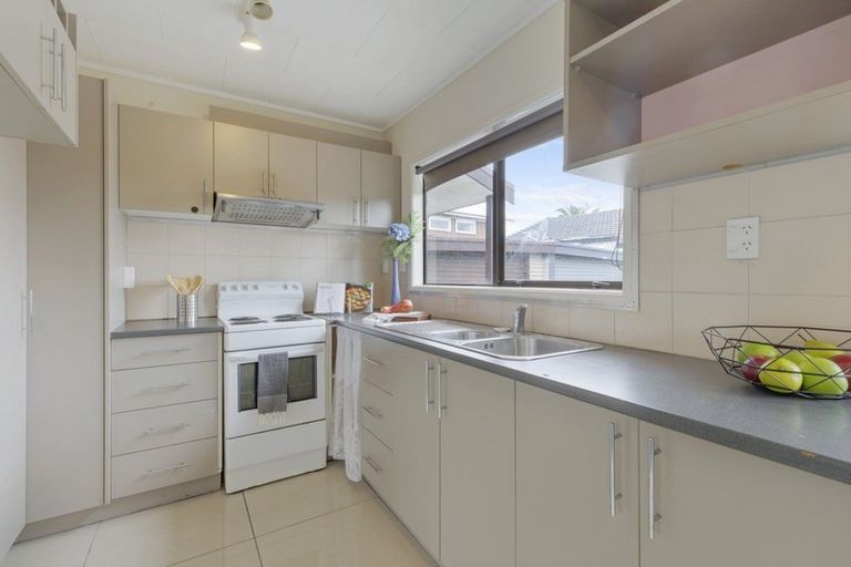 Photo of property in 2/25 Margaret Road, Papatoetoe, Auckland, 2025