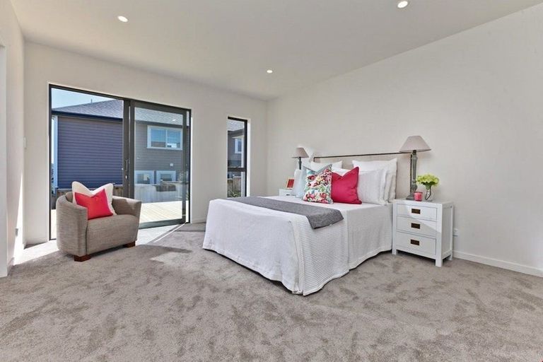 Photo of property in 10 Whaley Greens, Silverdale, 0932