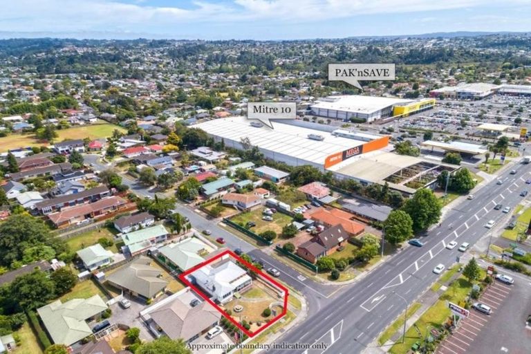 Photo of property in 178 Lincoln Road, Henderson, Auckland, 0610