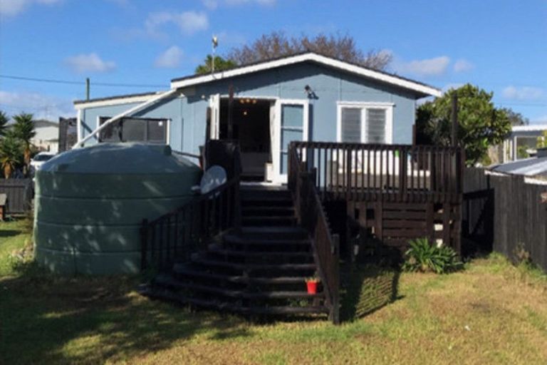 Photo of property in 5 Third Avenue, Orere Point, Papakura, 2585