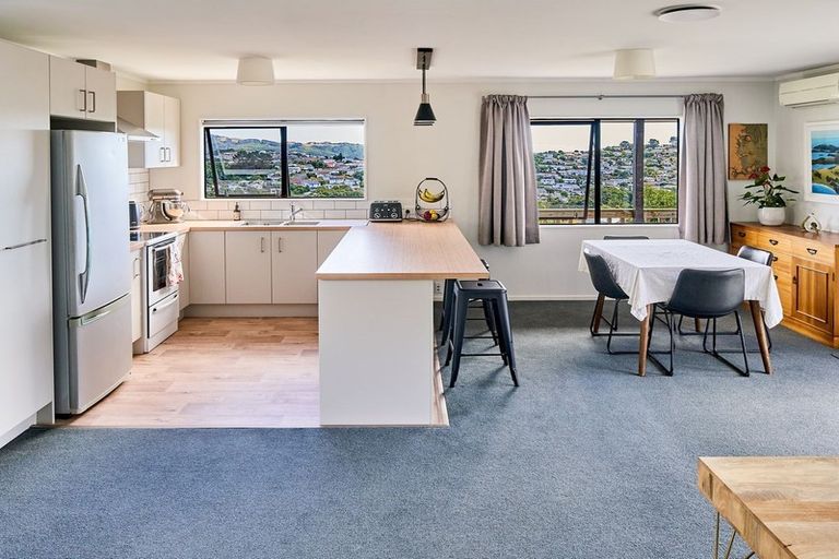 Photo of property in 22 Staysail Place, Whitby, Porirua, 5024