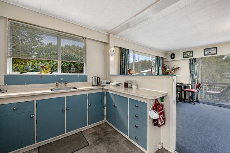 Photo of property in 1 Monterey Place, Totara Park, Upper Hutt, 5018