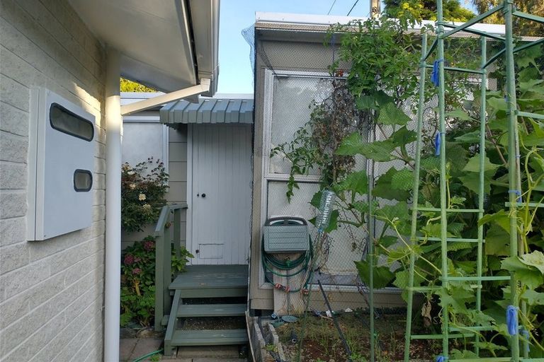 Photo of property in 1/26 Marlborough Street, Silverstream, Upper Hutt, 5019