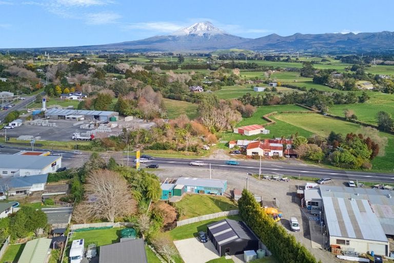 Photo of property in 1029 Junction Road, Egmont Village, 4371