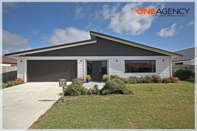 Photo of property in 4 Oxnam Place, Foxton Beach, Foxton, 4815
