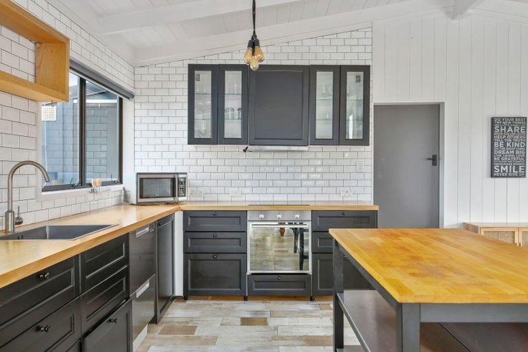 Photo of property in 96 Blue Pacific Parade, Riversdale Beach, Masterton, 5872