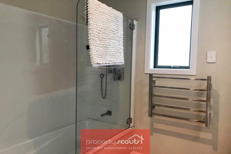 Photo of property in 38 Record Street, Fitzroy, New Plymouth, 4312