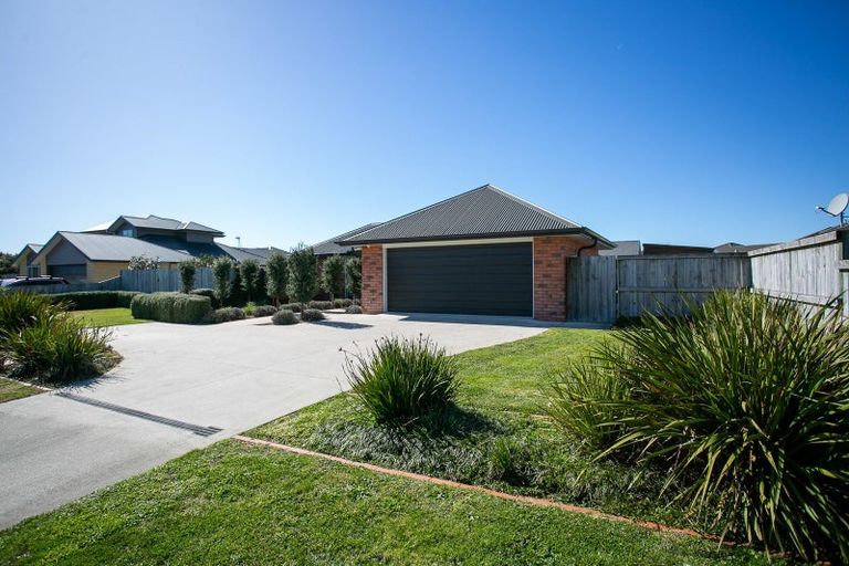 Photo of property in 16 Tiaki Way, Cambridge, 3434
