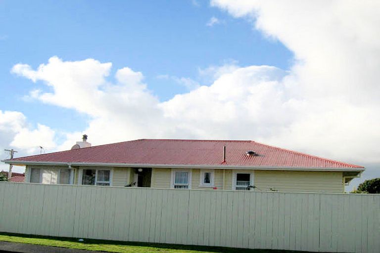 Photo of property in 3a Chums Road, Paraparaumu Beach, Paraparaumu, 5032