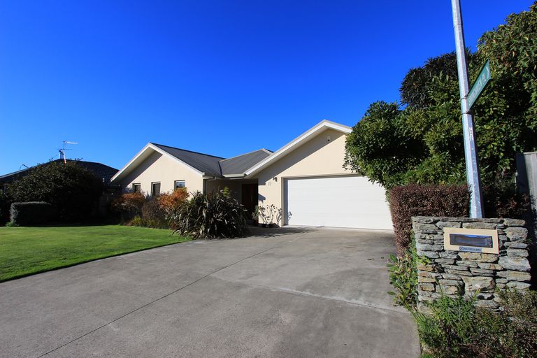 Photo of property in 20 Magnolia Drive, Springlands, Blenheim, 7201