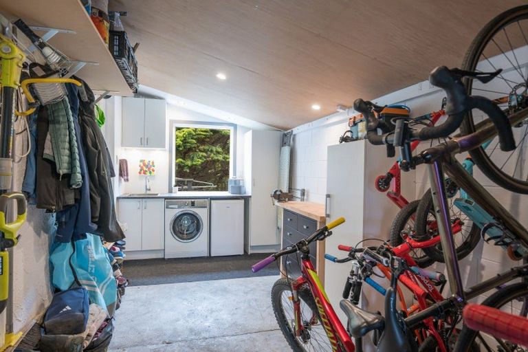 Photo of property in 32 Paremata Street, Atawhai, Nelson, 7010