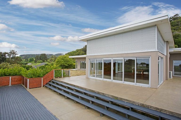 Photo of property in 58 Old Barn Road, Opaheke, Papakura, 2584