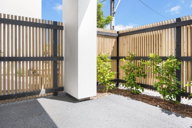 Photo of property in 1/200 Knights Road, Hutt Central, Lower Hutt, 5011