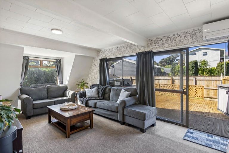 Photo of property in 5a William Street, Waikanae Beach, Waikanae, 5036