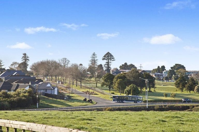 Photo of property in 786 Paerata Road, Paerata, Drury, 2676