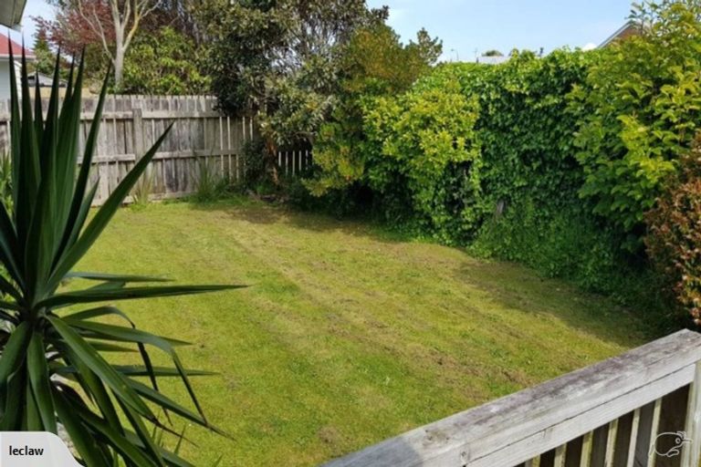 Photo of property in 92 Ranfurly Street, Waitara, 4320