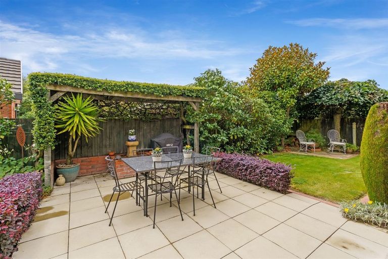 Photo of property in 6 Croftfield Place, Westmorland, Christchurch, 8025