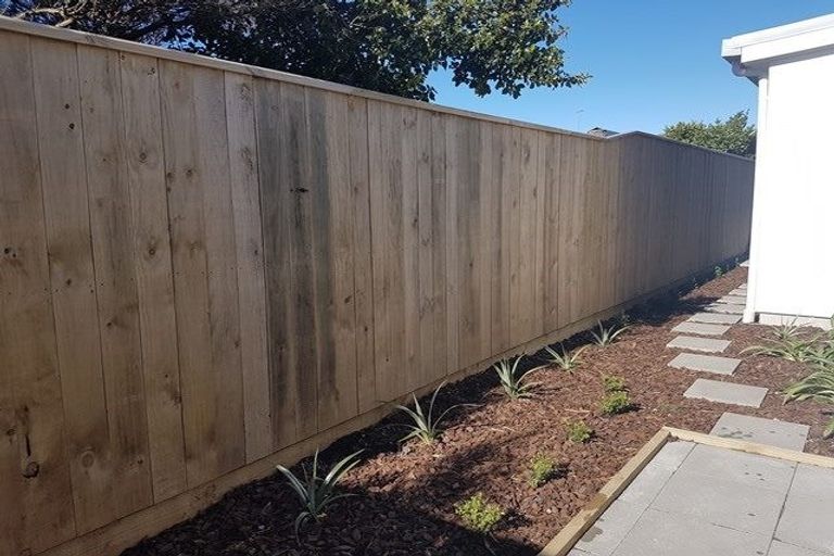 Photo of property in 1/32 Dr Taylor Terrace, Johnsonville, Wellington, 6037