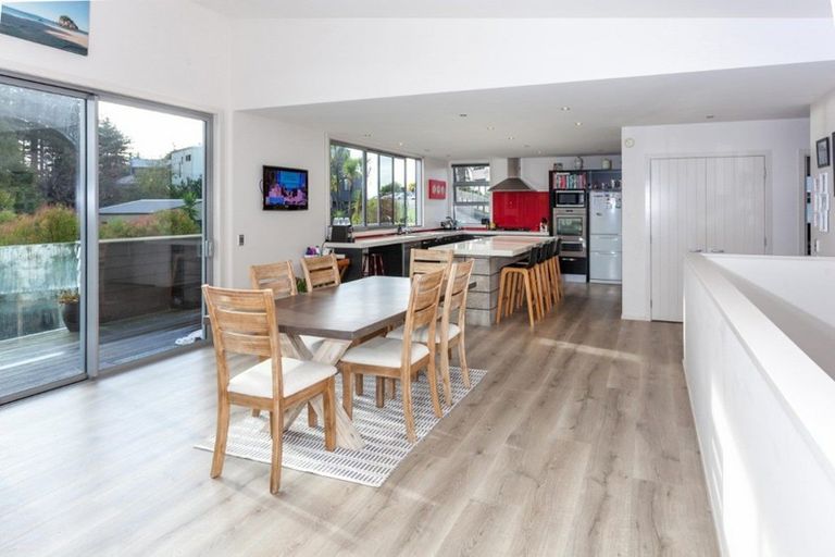 Photo of property in 125 Chevron Crescent, Whangamata, 3620