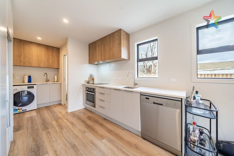 Photo of property in 5/240 Stokes Valley Road, Stokes Valley, Lower Hutt, 5019