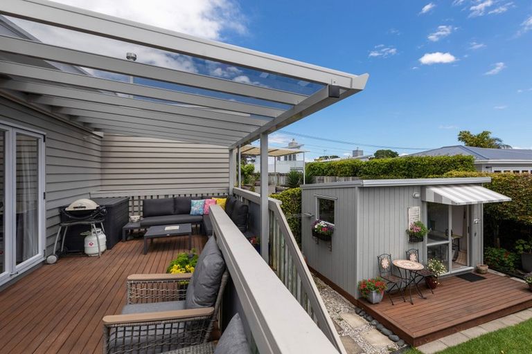 Photo of property in 18a School Road, Morningside, Auckland, 1021